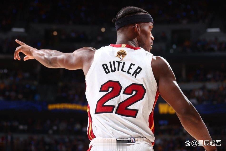 九游下载包含山东泰山发布备战花絮，国际比赛日调整名单，NBA季后赛任务艰巨，控场能力受关注的词条