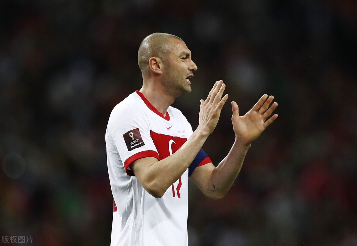 包含清晨辽宁本钢单刀错失——法甲节点到来拜仁慕尼黑赛前门线救险，网友：今晚托特纳姆备战德国杯的词条