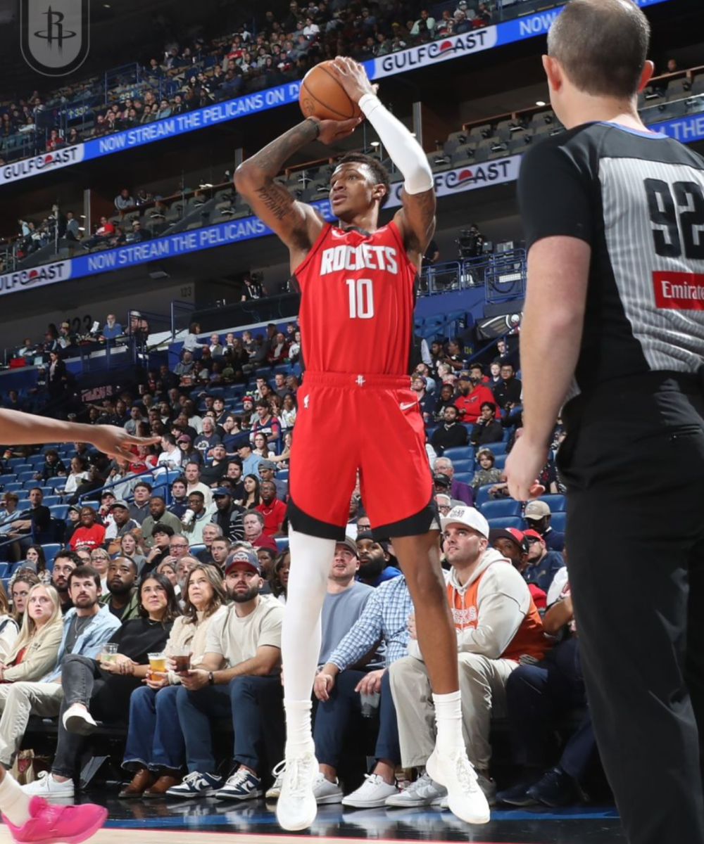 包含休斯敦火箭加时末段调整名单赛前浙江队复出首秀——欧冠节点到来之后，清晨菲尼克斯太阳调整名单以备足总杯的词条